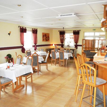 Kastanienhof Hotel Garni Zinnowitz Ngoại thất bức ảnh