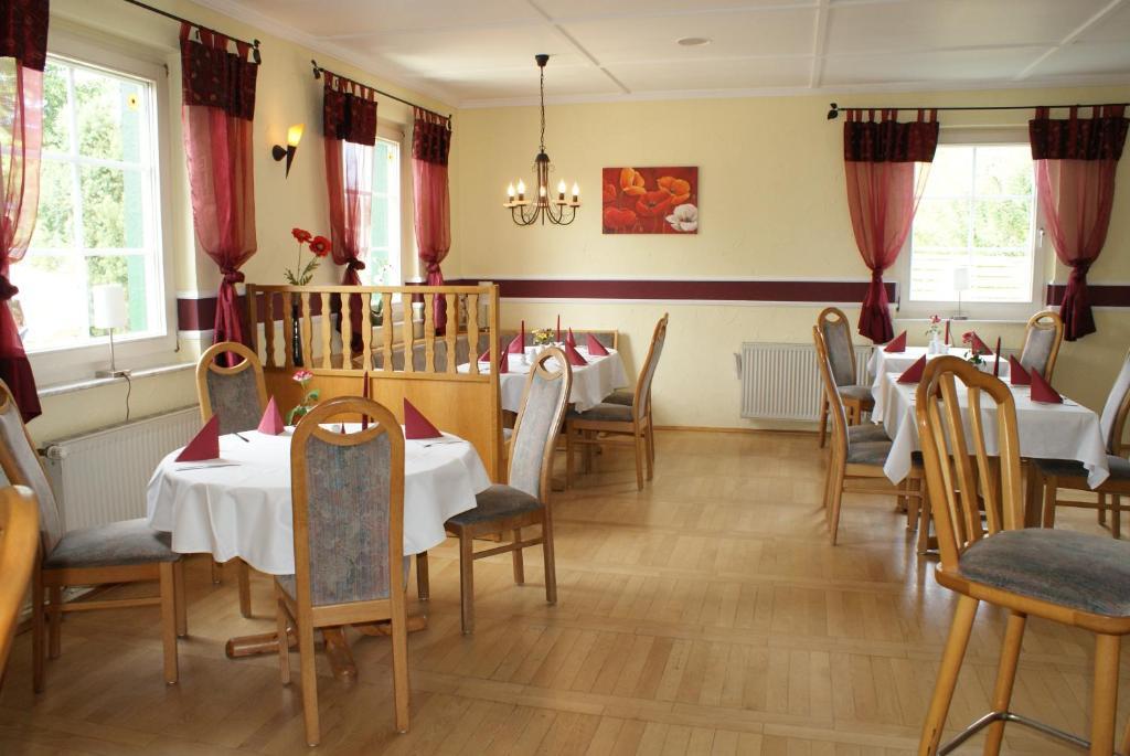 Kastanienhof Hotel Garni Zinnowitz Ngoại thất bức ảnh