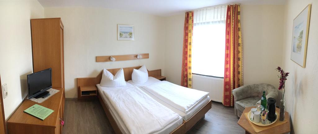 Kastanienhof Hotel Garni Zinnowitz Phòng bức ảnh